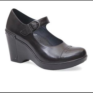 Great condition! Dansko Black Wedges Sz 40
